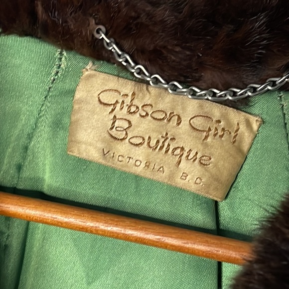SPECIAL VINTAGE FUR COAT - Picture 11 of 17